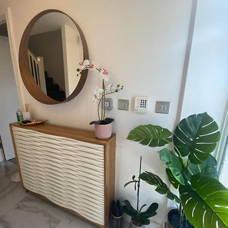 New Modern King Size Room With Ensuite And Parking Manchester Bagian luar foto