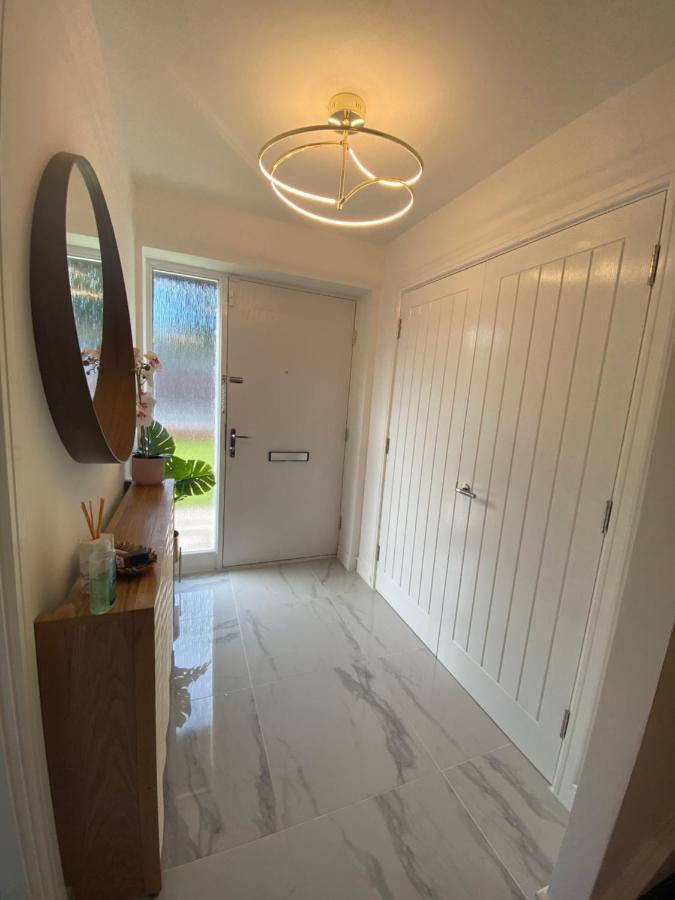 New Modern King Size Room With Ensuite And Parking Manchester Bagian luar foto